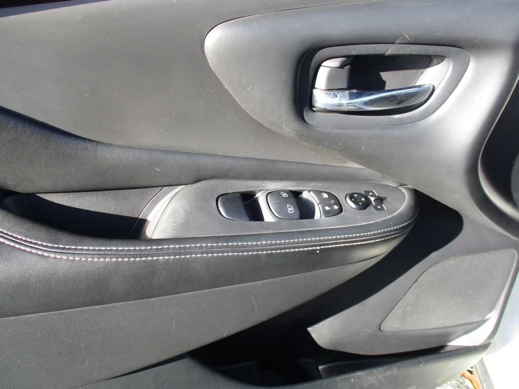 Photo 21 of this NISSAN MURANO