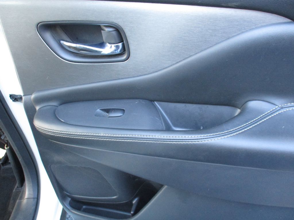 Photo 23 of this NISSAN MURANO