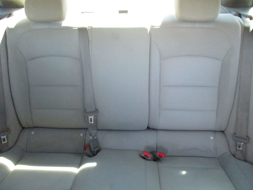 Photo 13 of this CHEVROLET MALIBU