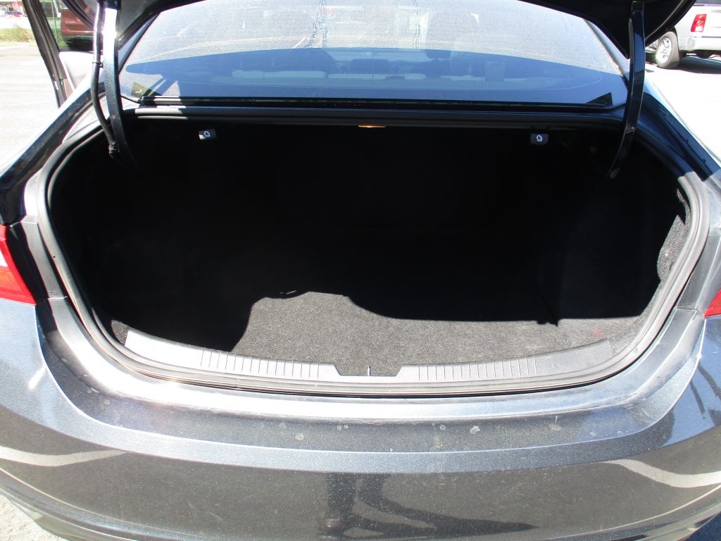 Photo 27 of this CHEVROLET MALIBU
