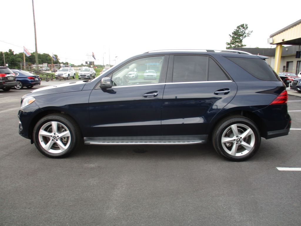 Photo 3 of this MERCEDES-BENZ GLE 350