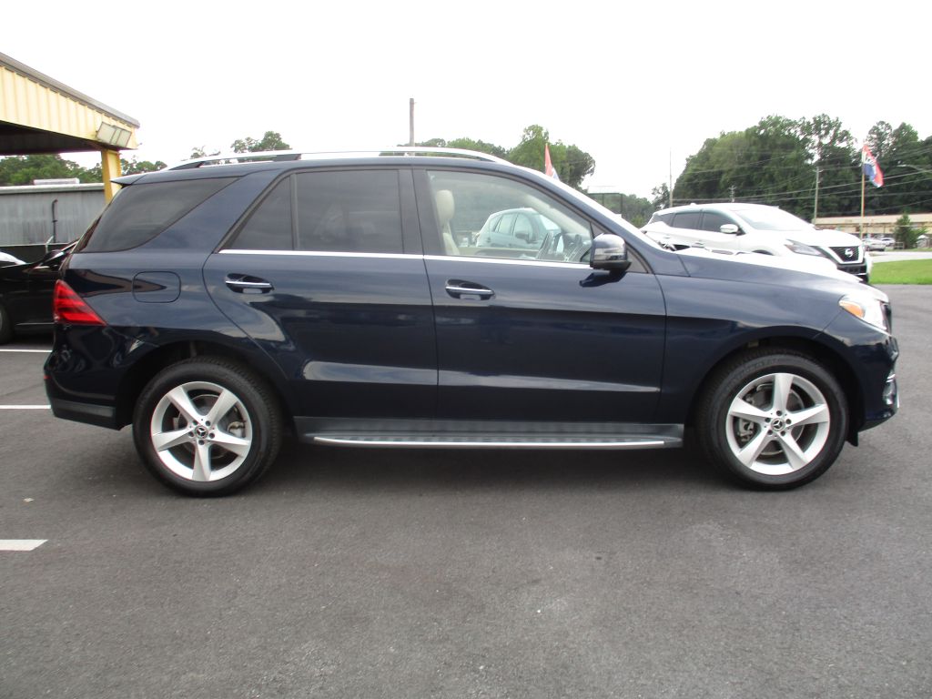 Photo 5 of this MERCEDES-BENZ GLE 350