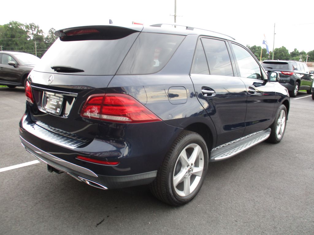 Photo 7 of this MERCEDES-BENZ GLE 350