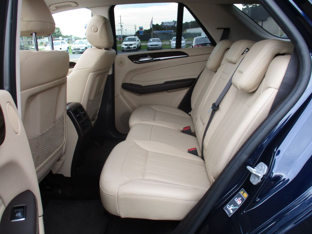 Photo 18 of this MERCEDES-BENZ GLE 350