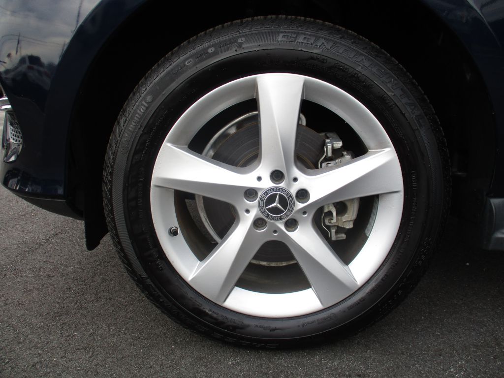 Photo 28 of this MERCEDES-BENZ GLE 350