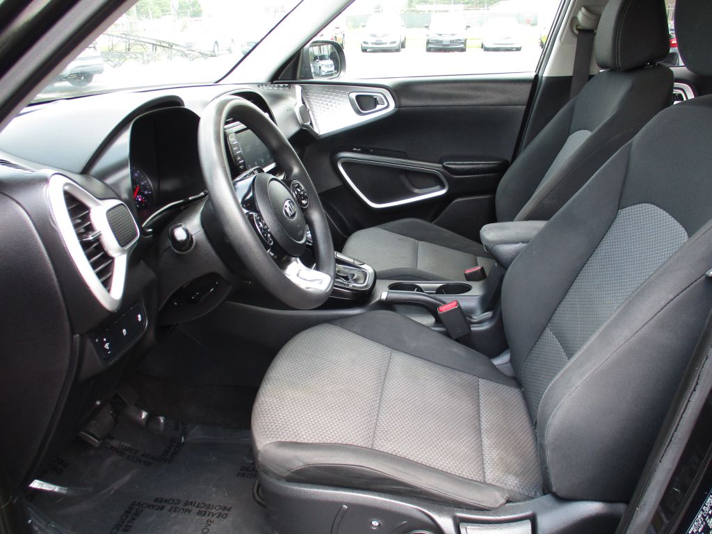Photo 17 of this KIA SOUL LX
