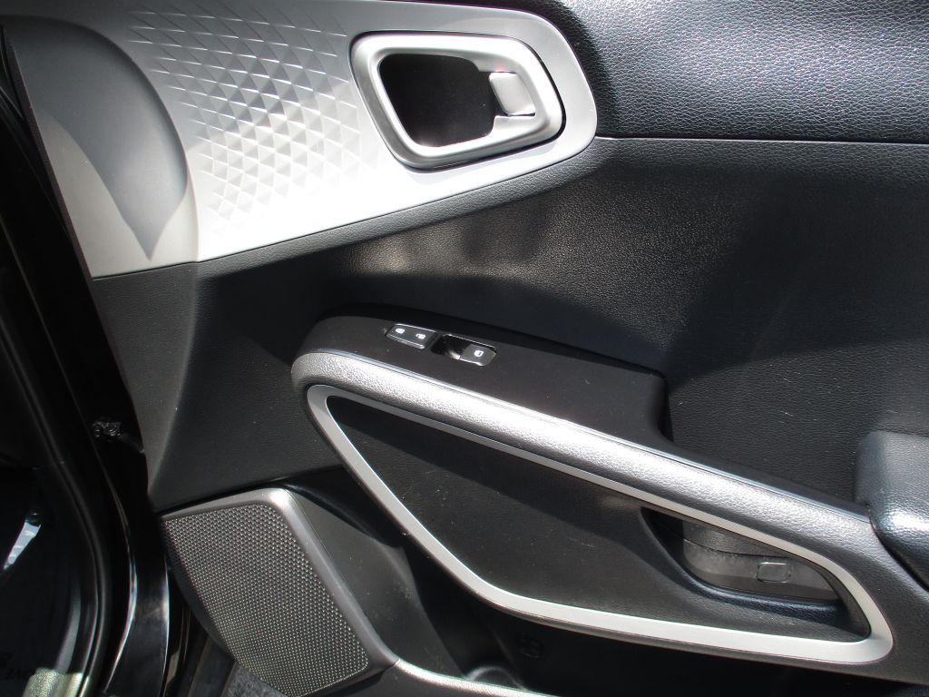 Photo 24 of this KIA SOUL LX