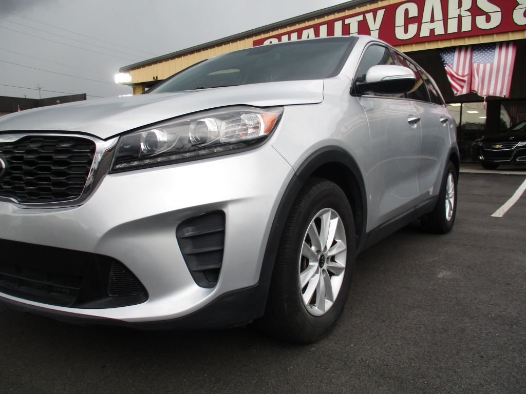Photo 9 of this KIA SORENTO V-6