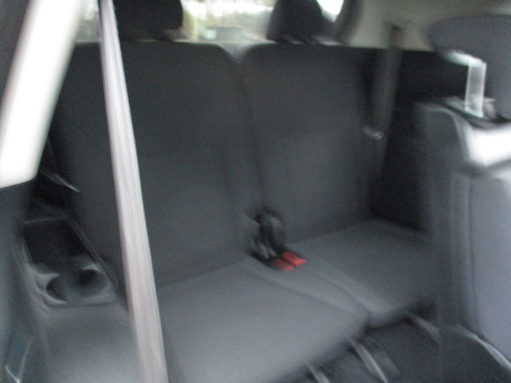 Photo 21 of this KIA SORENTO V-6