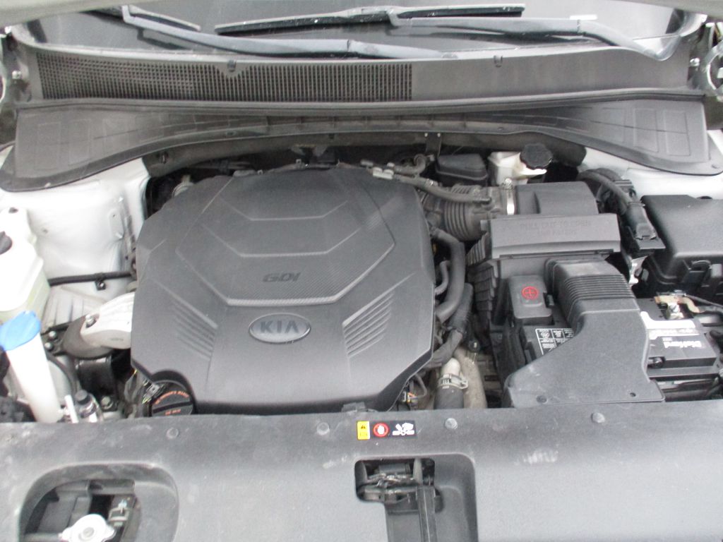 Photo 32 of this KIA SORENTO V-6