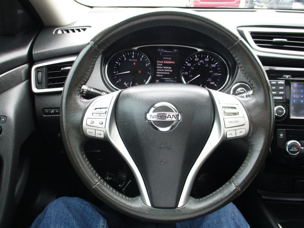 Photo 11 of this NISSAN ROGUE