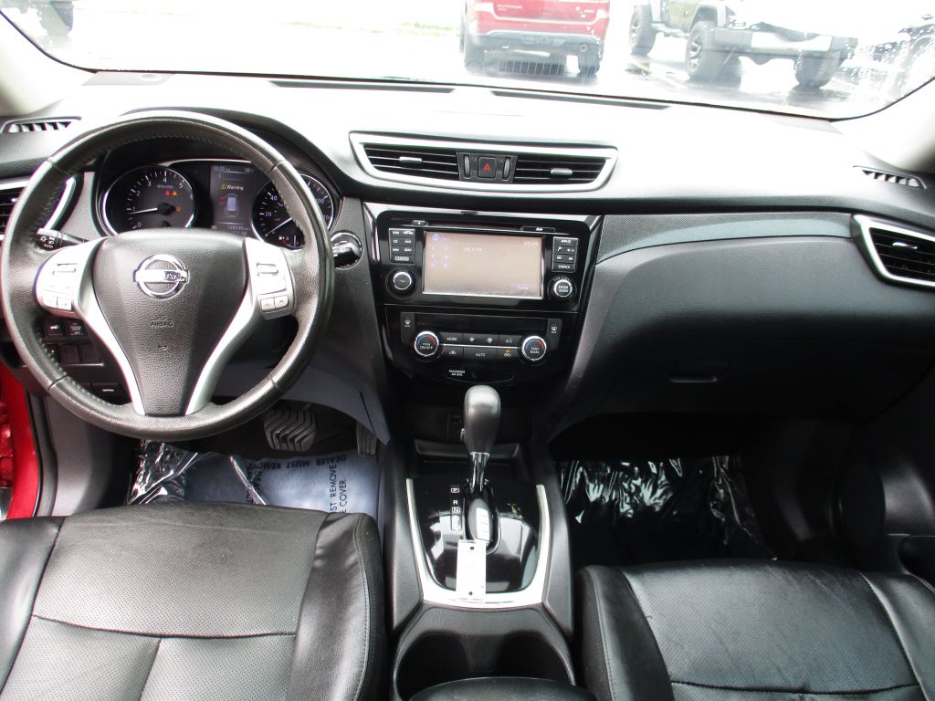 Photo 13 of this NISSAN ROGUE