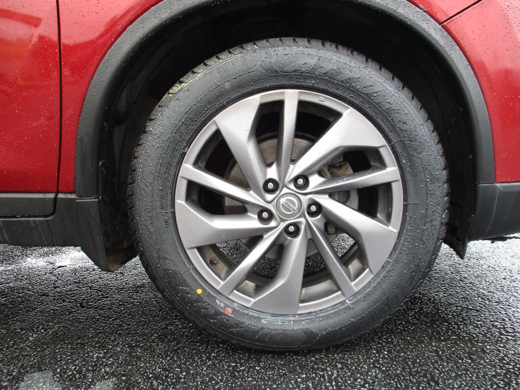 Photo 26 of this NISSAN ROGUE