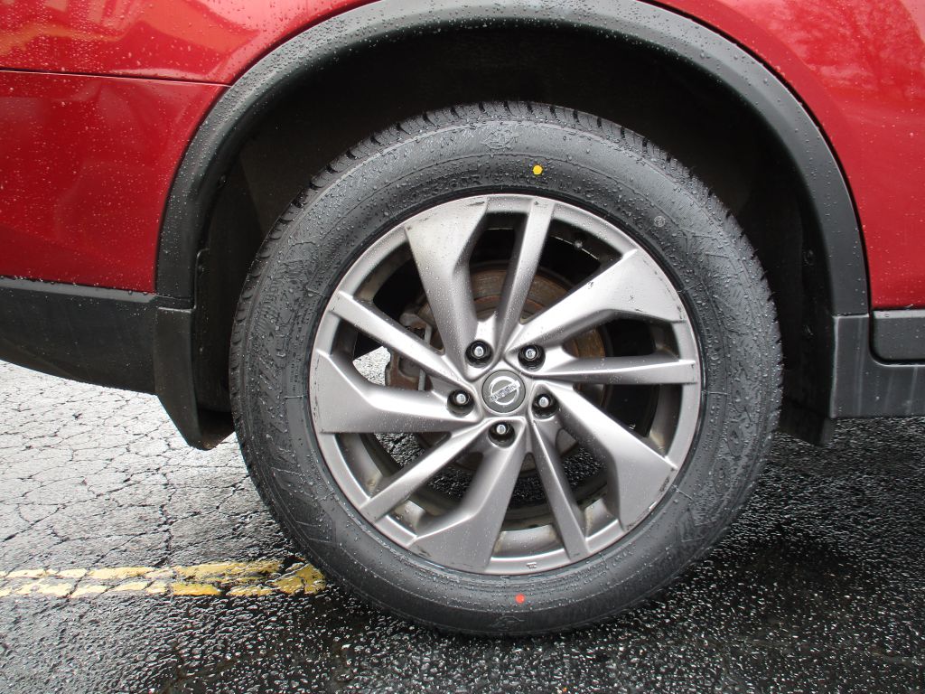 Photo 27 of this NISSAN ROGUE