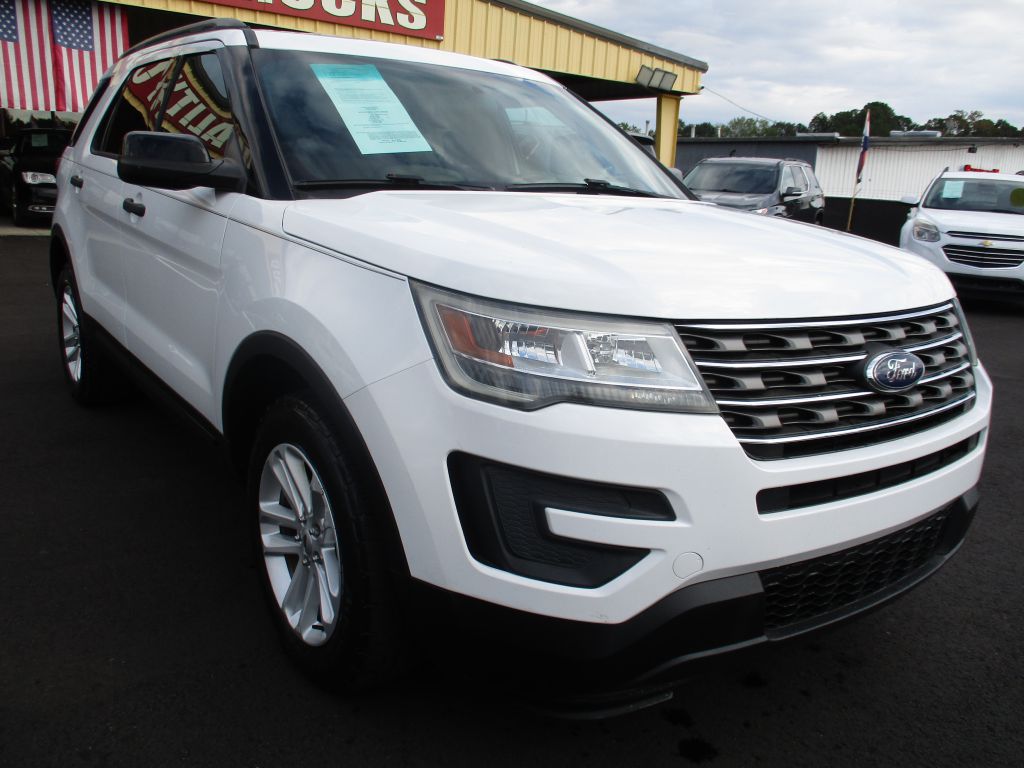 Photo 8 of this FORD EXPLORER