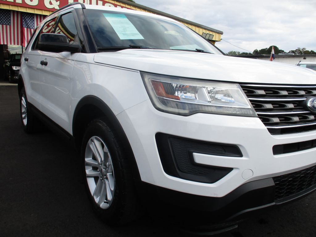 Photo 10 of this FORD EXPLORER