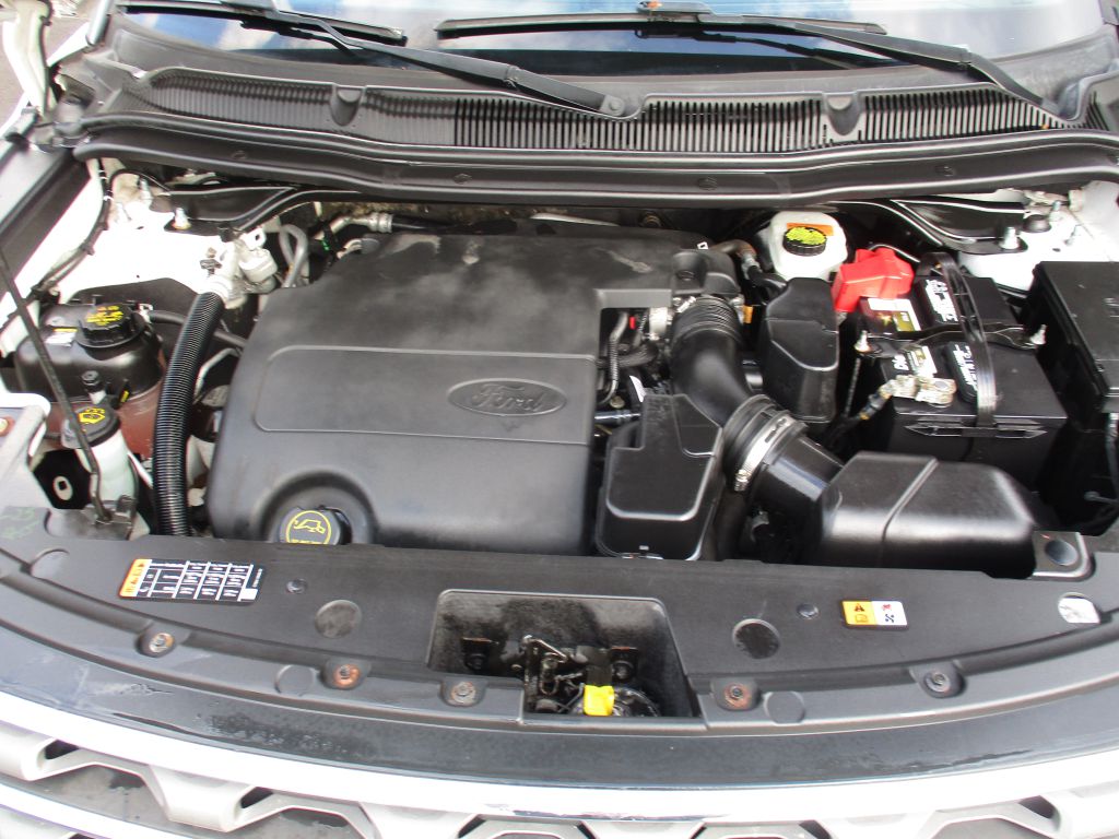 Photo 31 of this FORD EXPLORER