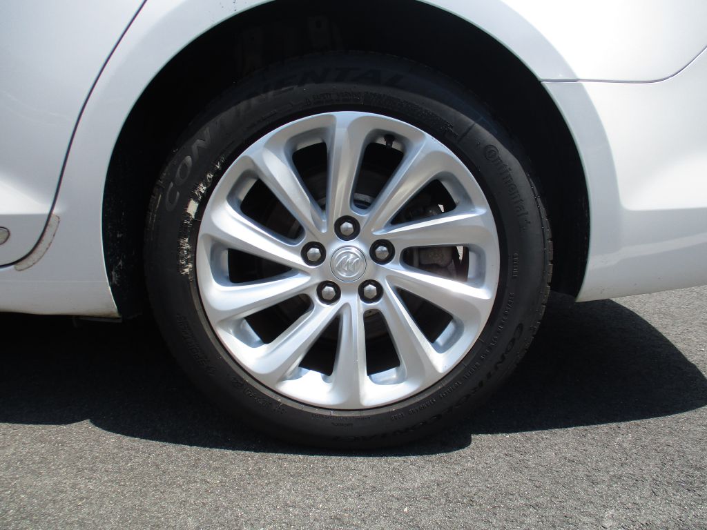 Photo 26 of this BUICK LACROSSE