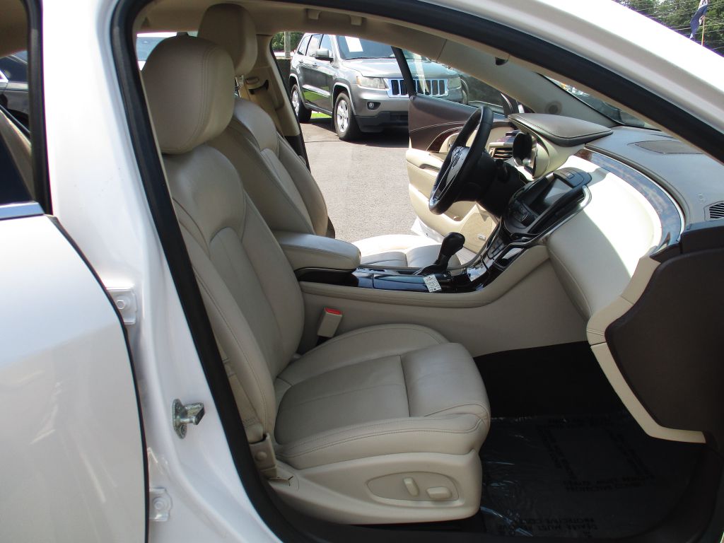 Photo 19 of this BUICK LACROSSE