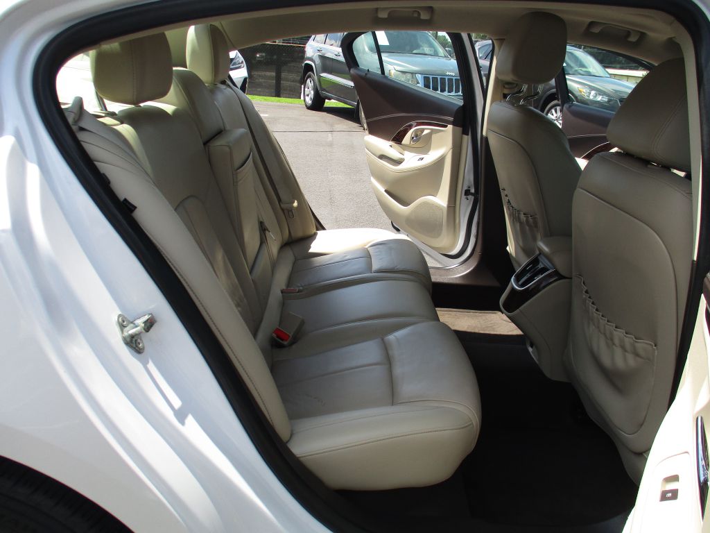 Photo 18 of this BUICK LACROSSE