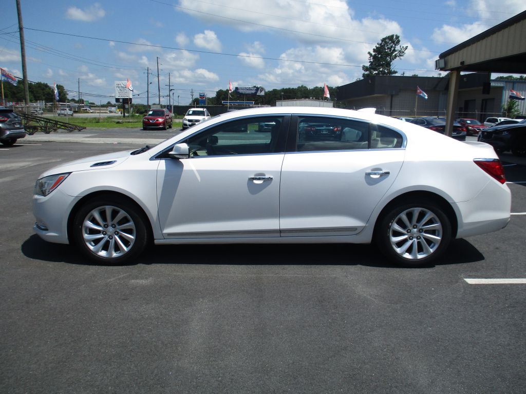 Photo 3 of this BUICK LACROSSE