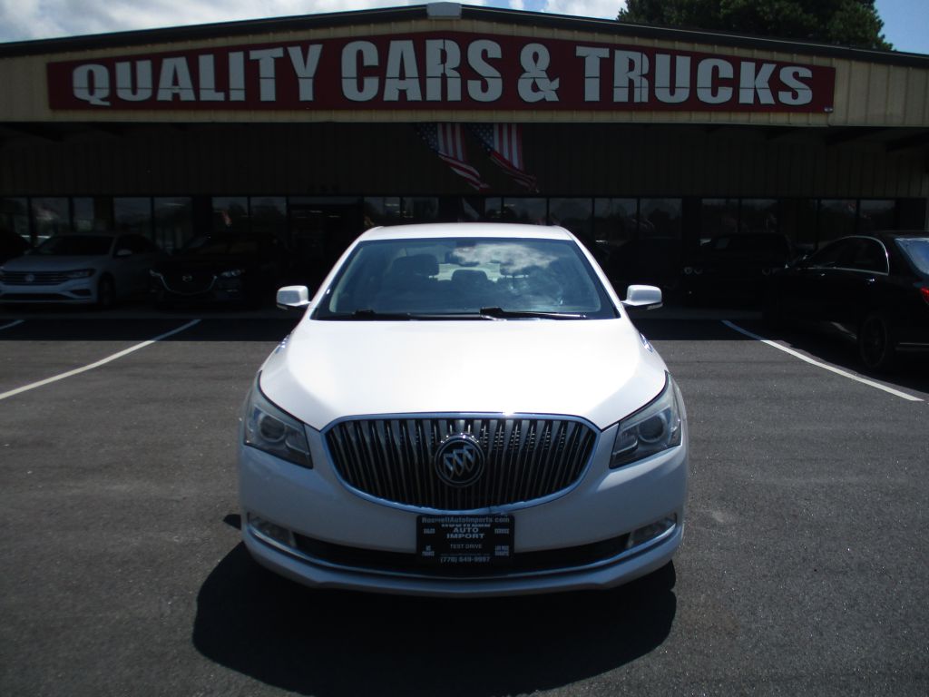 Photo 2 of this BUICK LACROSSE