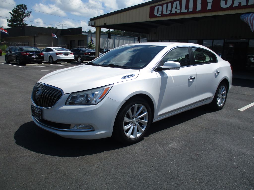 White 2015 Buick LaCrosse Sedan Front-Wheel Drive Automatic