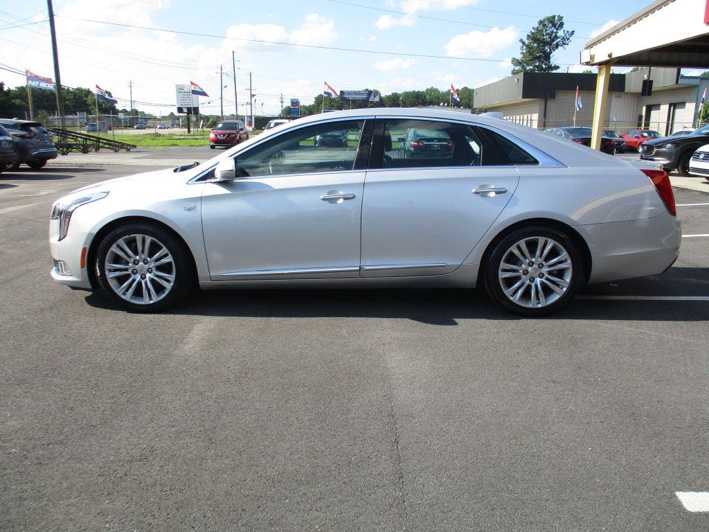 Photo 3 of this CADILLAC XTS