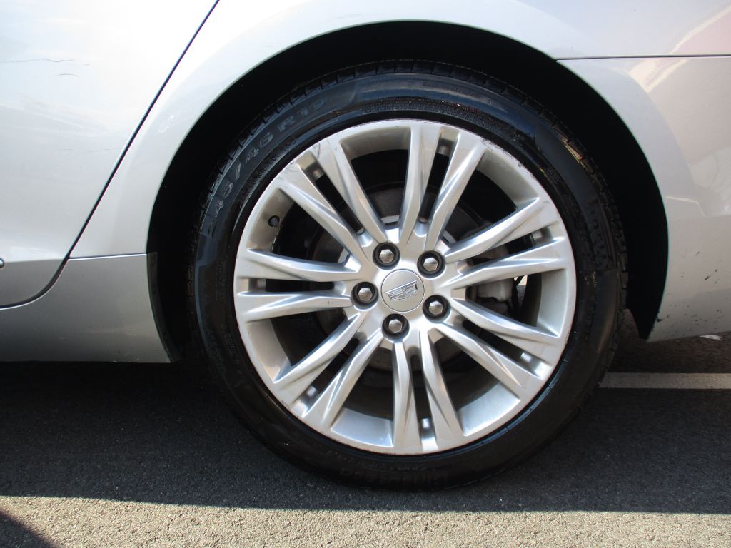 Photo 26 of this CADILLAC XTS