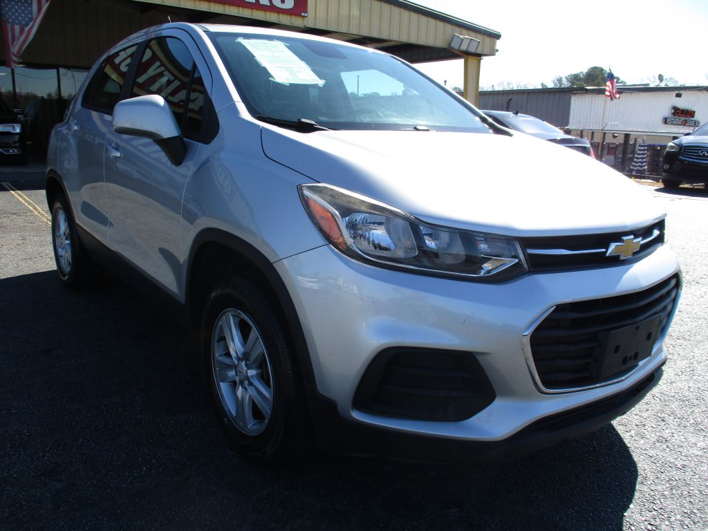 Photo 8 of this CHEVROLET TRAX