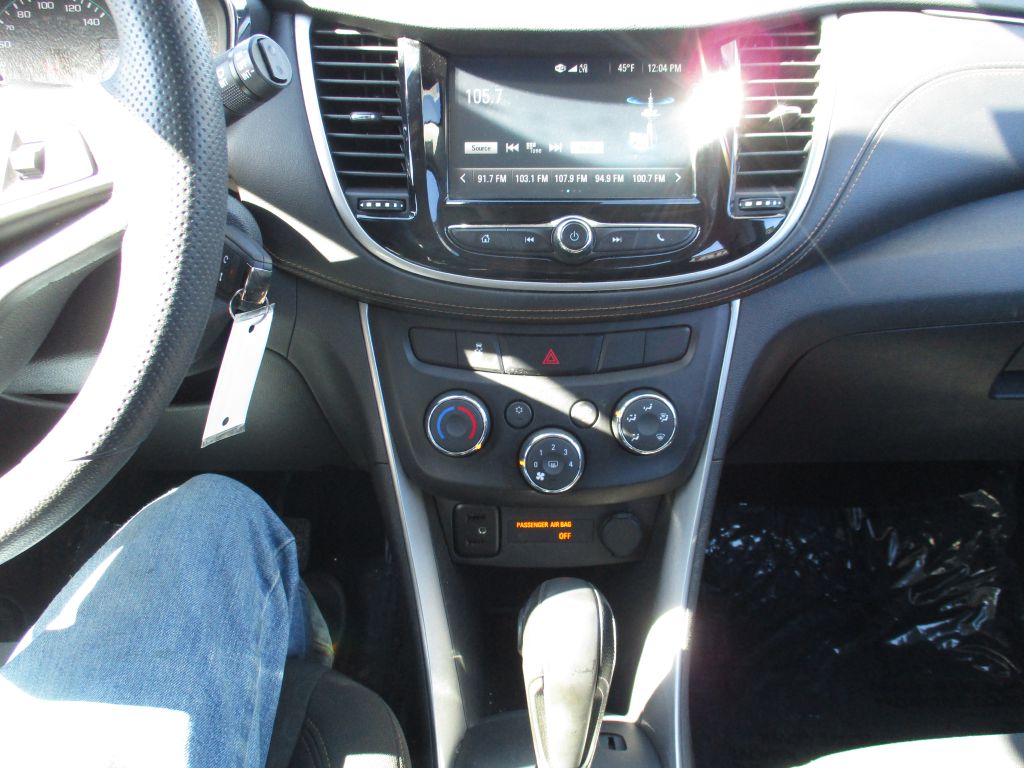 Photo 13 of this CHEVROLET TRAX