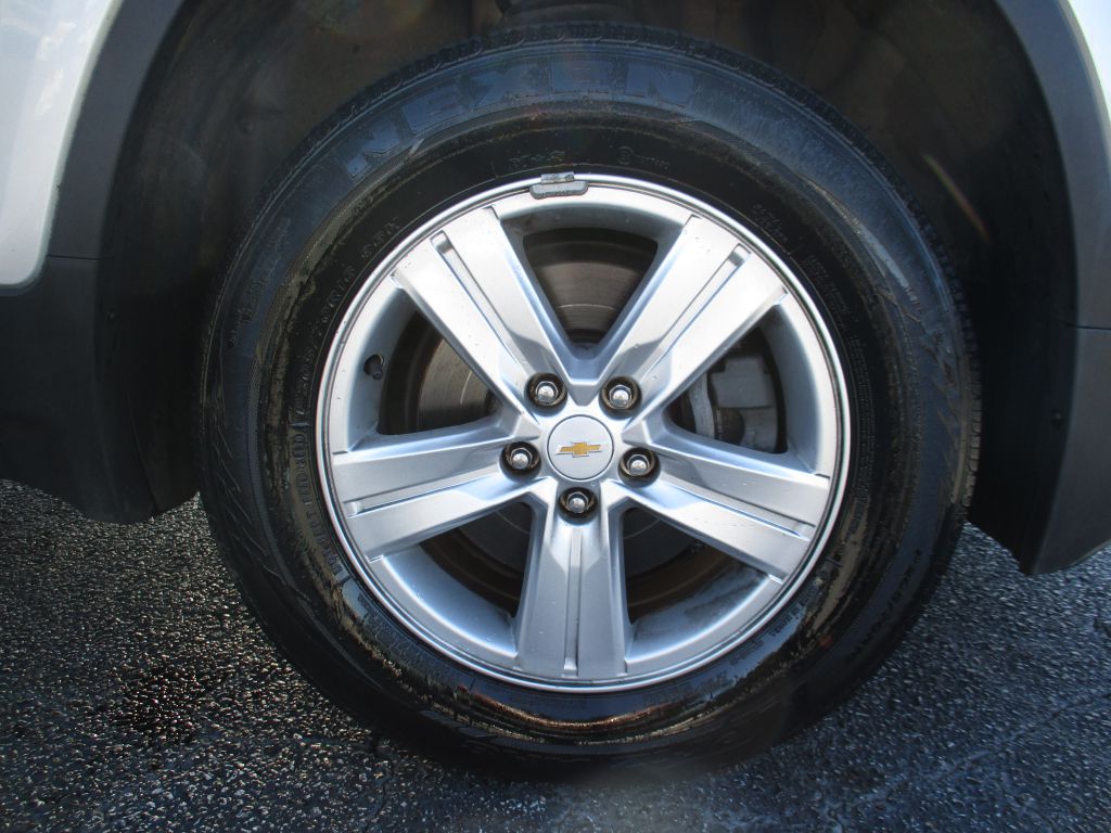 Photo 25 of this CHEVROLET TRAX