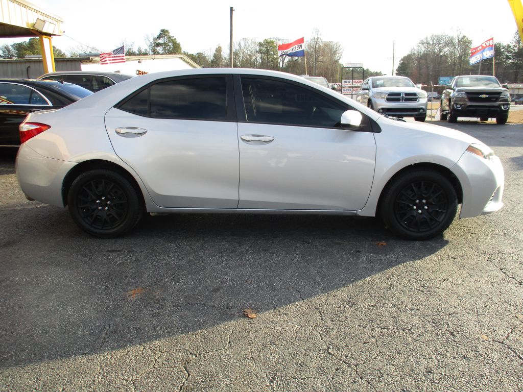 Photo 3 of this TOYOTA COROLLA