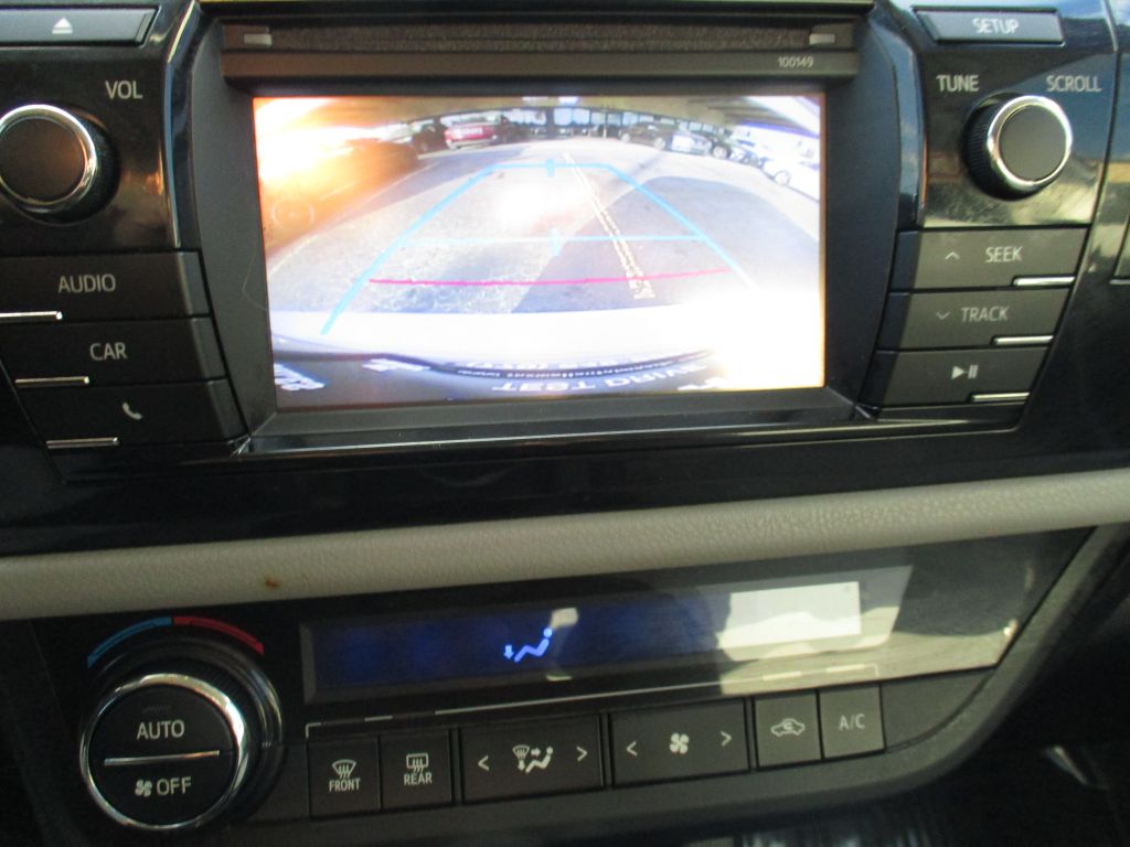 Photo 14 of this TOYOTA COROLLA
