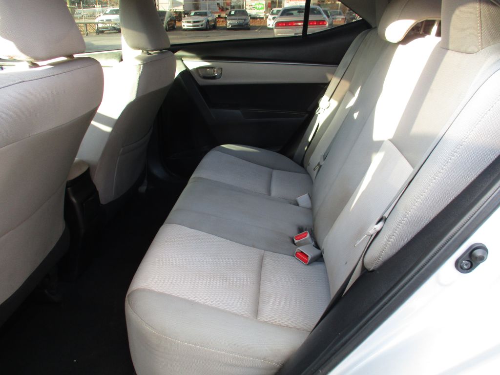 Photo 18 of this TOYOTA COROLLA