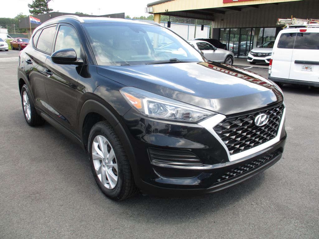 Photo 3 of this HYUNDAI TUCSON