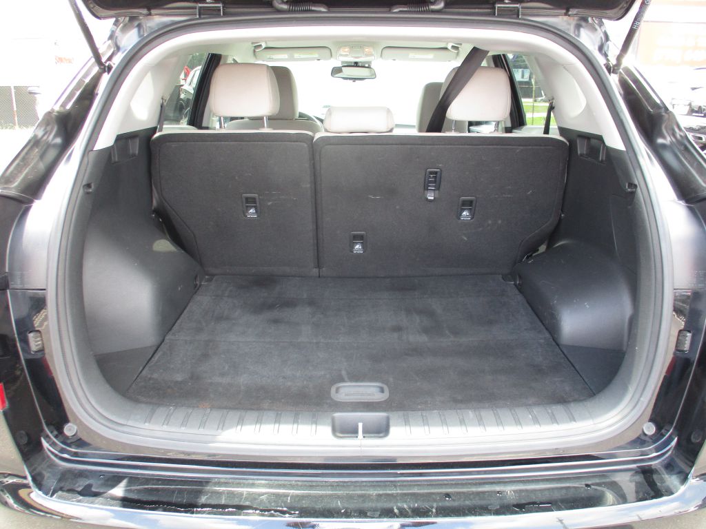 Photo 16 of this HYUNDAI TUCSON