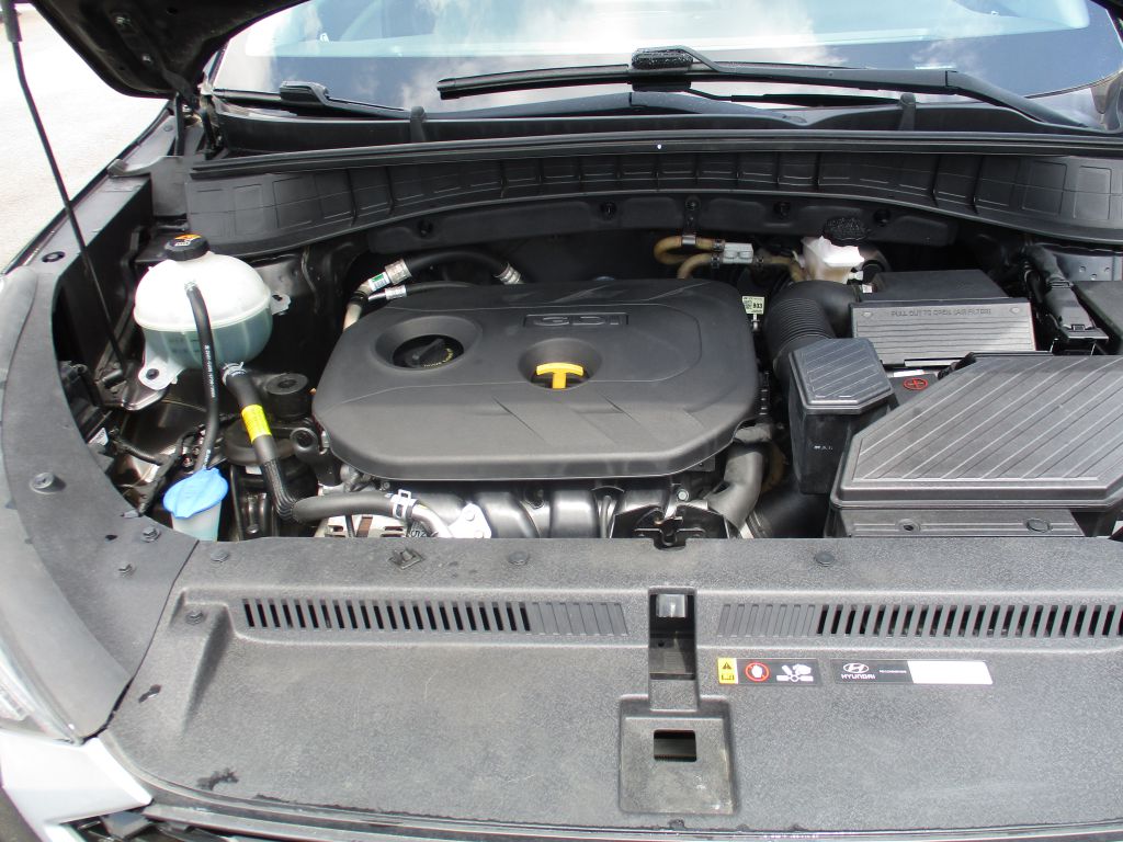 Photo 25 of this HYUNDAI TUCSON