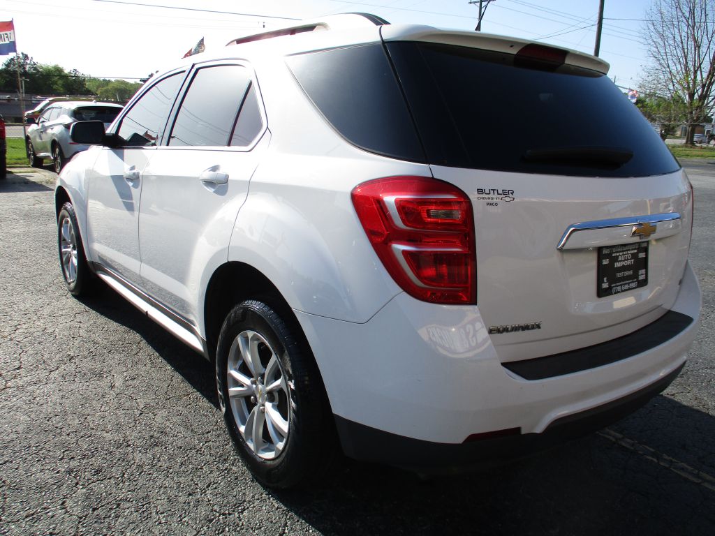 Photo 6 of this CHEVROLET EQUINOX