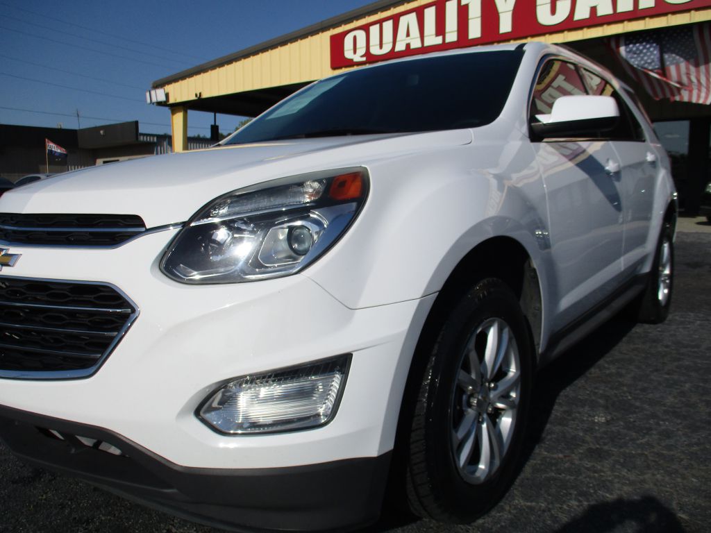 Photo 9 of this CHEVROLET EQUINOX