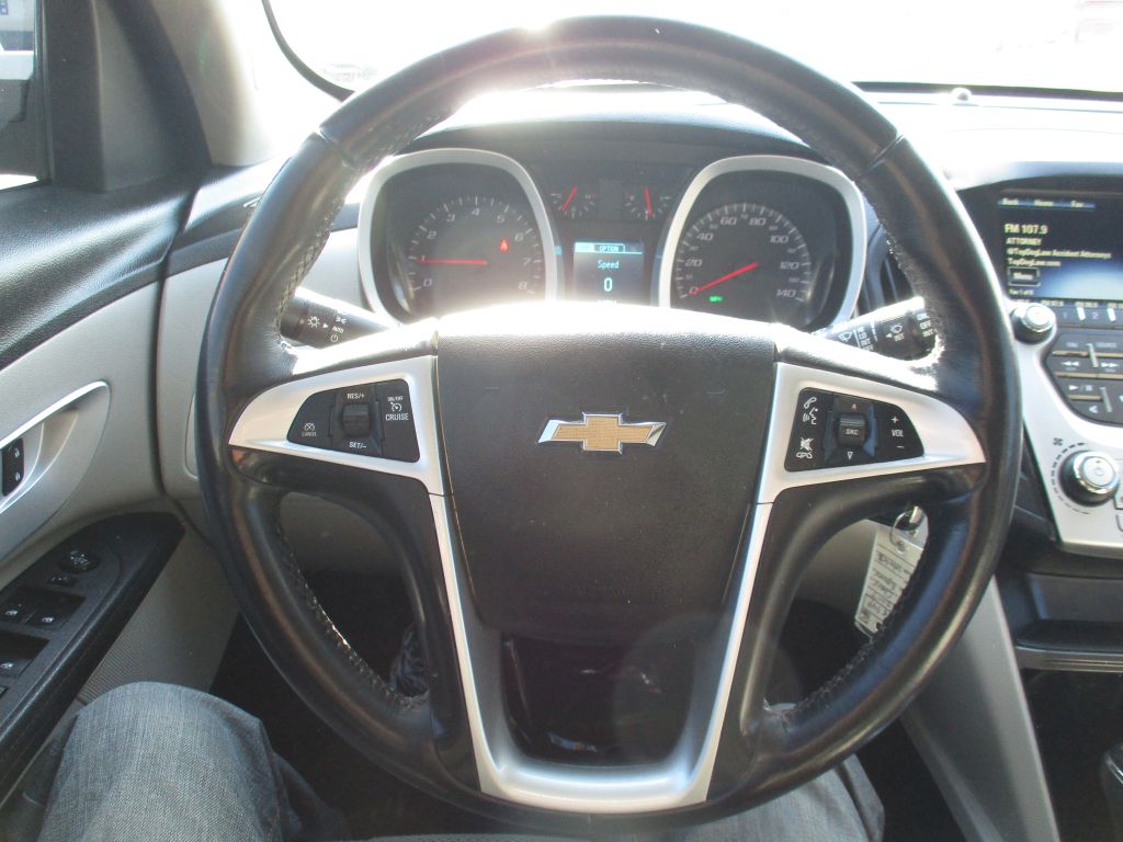 Photo 11 of this CHEVROLET EQUINOX