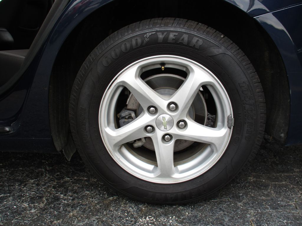 Photo 24 of this CHEVROLET MALIBU