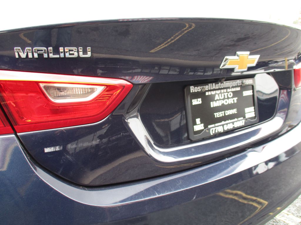 Photo 26 of this CHEVROLET MALIBU