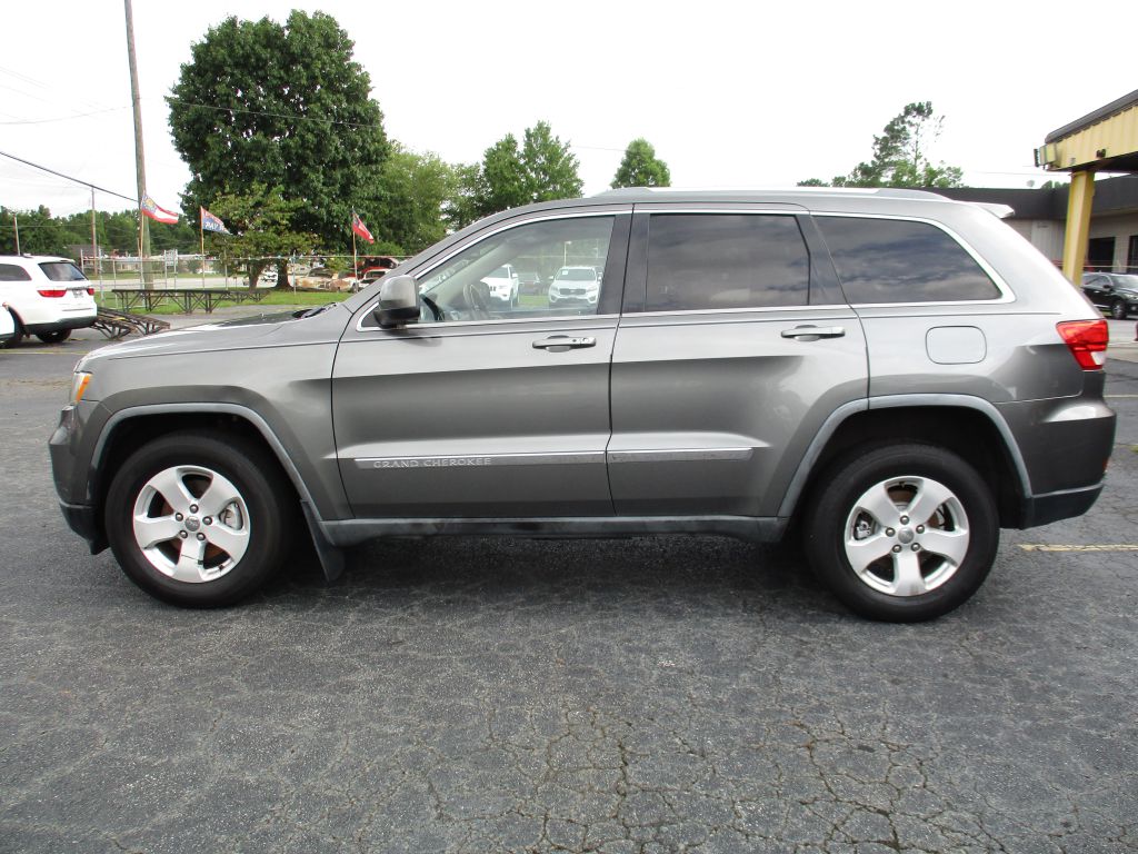 Photo 3 of this JEEP GRAND CHEROKEE