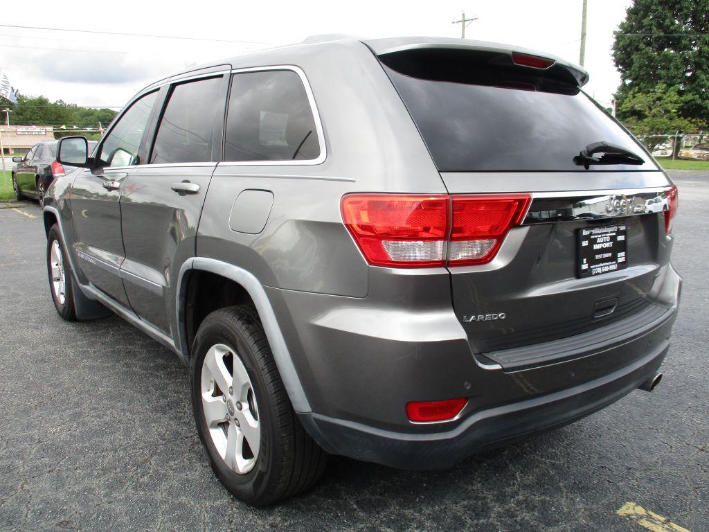 Photo 6 of this JEEP GRAND CHEROKEE