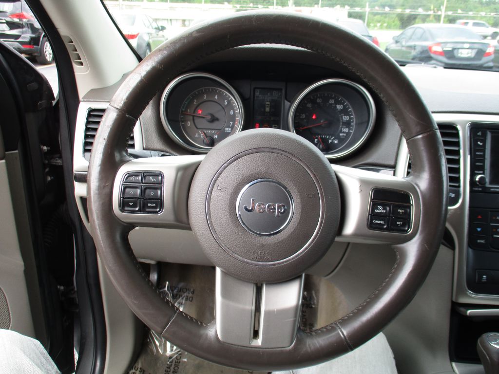 Photo 11 of this JEEP GRAND CHEROKEE