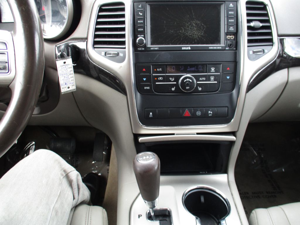 Photo 12 of this JEEP GRAND CHEROKEE