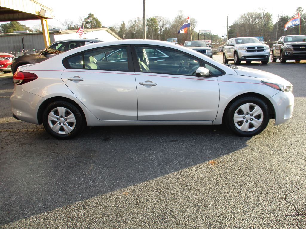 Photo 4 of this KIA FORTE