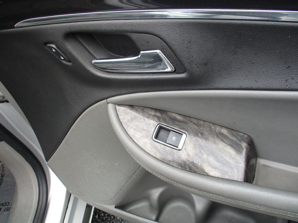 Photo 21 of this CHEVROLET IMPALA
