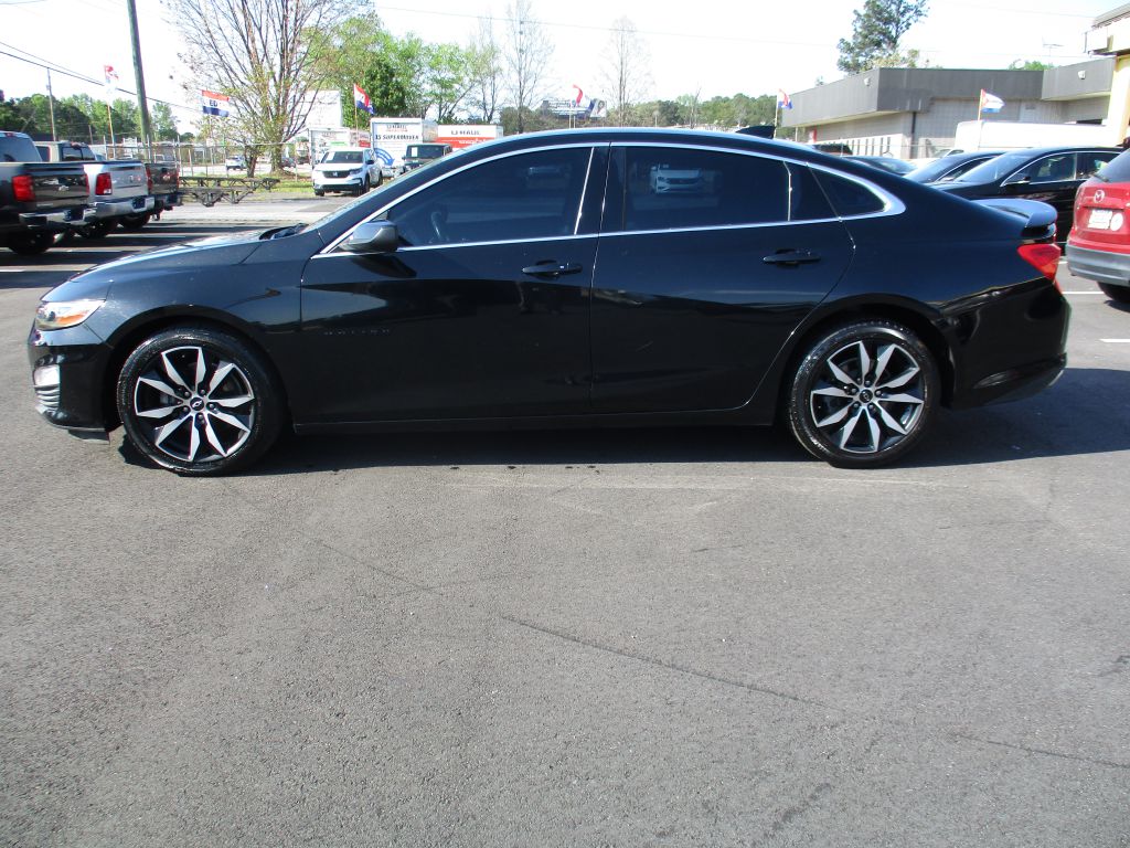 Photo 3 of this CHEVROLET MALIBU